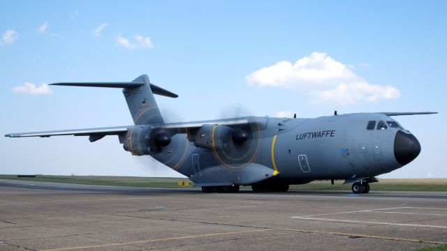 AIRBUS A-400M Atlas (GAF5407) - Sprungdienst