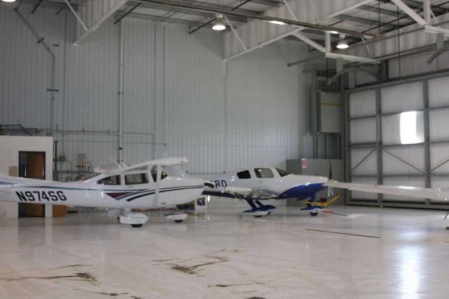 Cessna Skylane (N974SG)