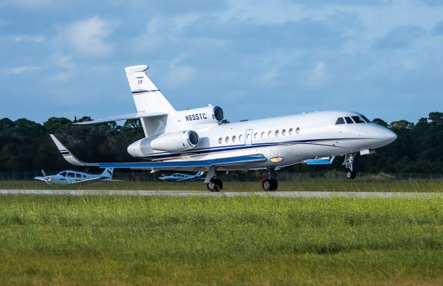 Dassault Falcon 900 (N655TC)