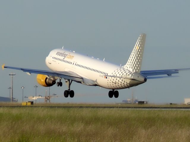 Airbus A320 (EC-KBU)