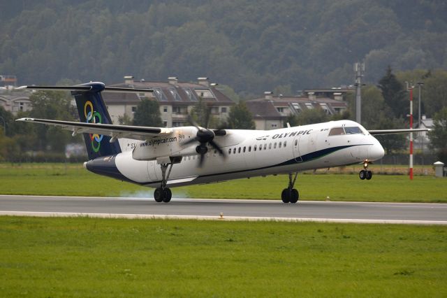 de Havilland Dash 8-400 (SX-BIT)