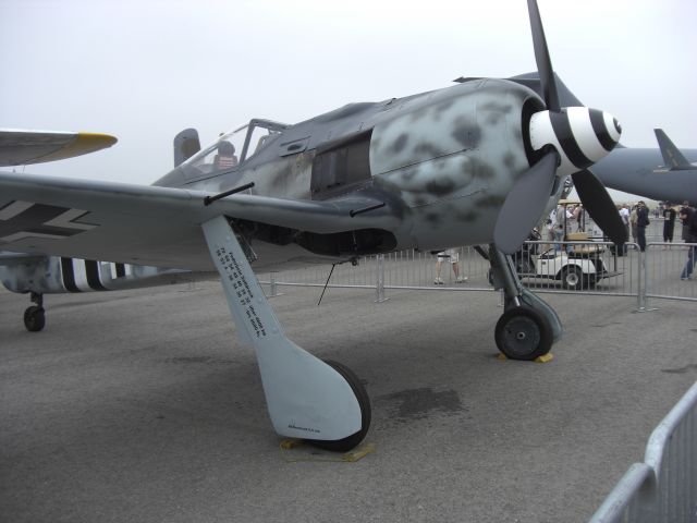 Beechcraft King Air 90 (N190RF)