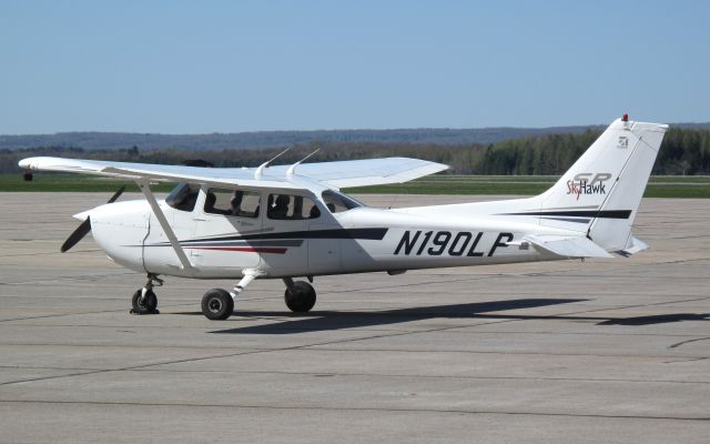 Cessna Skyhawk (N190LP)