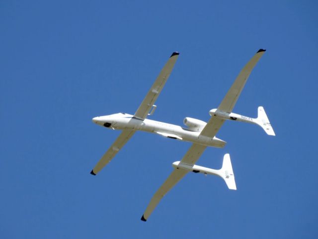 Scaled Composites Proteus (N281PR)
