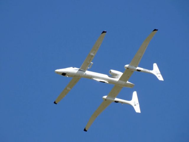 Scaled Composites Proteus (N281PR)