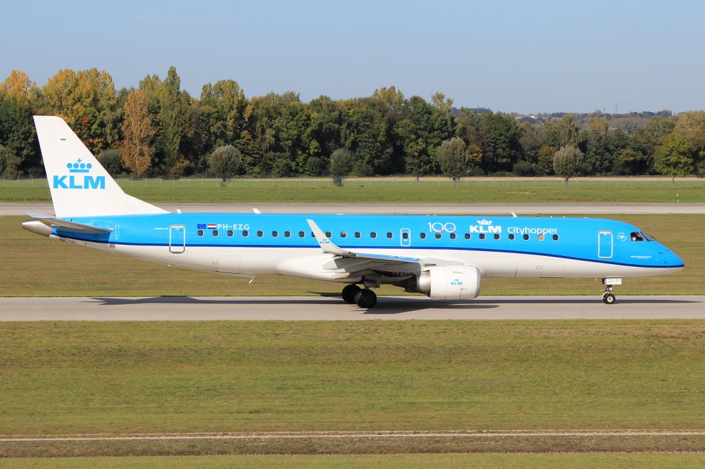 Embraer ERJ-190 (PH-EZG)