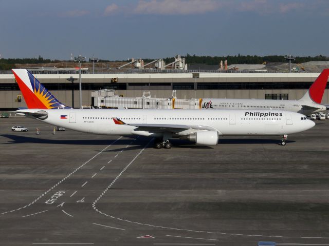 Airbus A330-300 (RP-C3335)