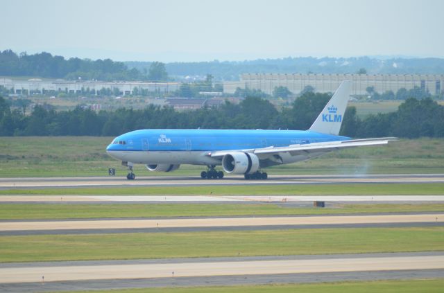 Boeing 777-200 (PH-BQE) - Taken June 12, 2017br /Royal Dutch Airlines Boeing 777-200br /Airport: Washington Dulles International