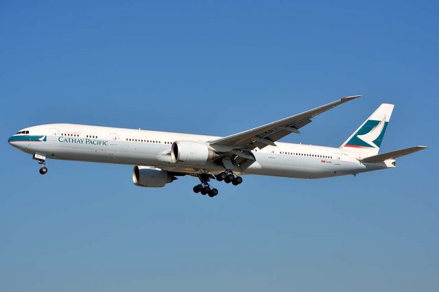 BOEING 777-300 (B-KQJ) - Cathay Pacific Airways Boeing 777-362ER B-KQJ at KAX on January 19, 2015. It first flew on October 4, 2013. Its construction number is 41760. It was delivered to China Airlines on October 29, 2013. 