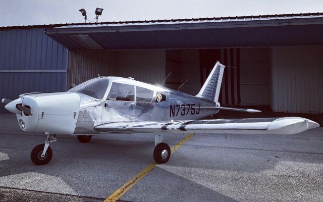 Piper Cherokee (N7375J)