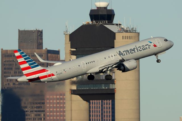 Airbus A321 (N403AN) - AA 2096 departing to Philadelphia International Airport