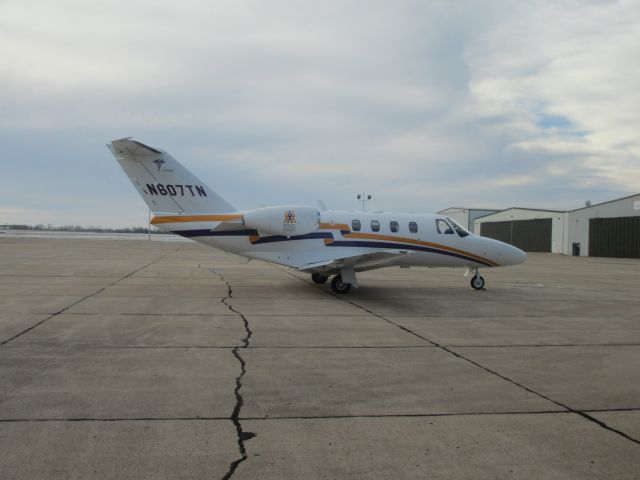 Cessna Citation CJ1 (N607TN) - Parked @ Joplin before flight to KC on 28 DEC 2014.