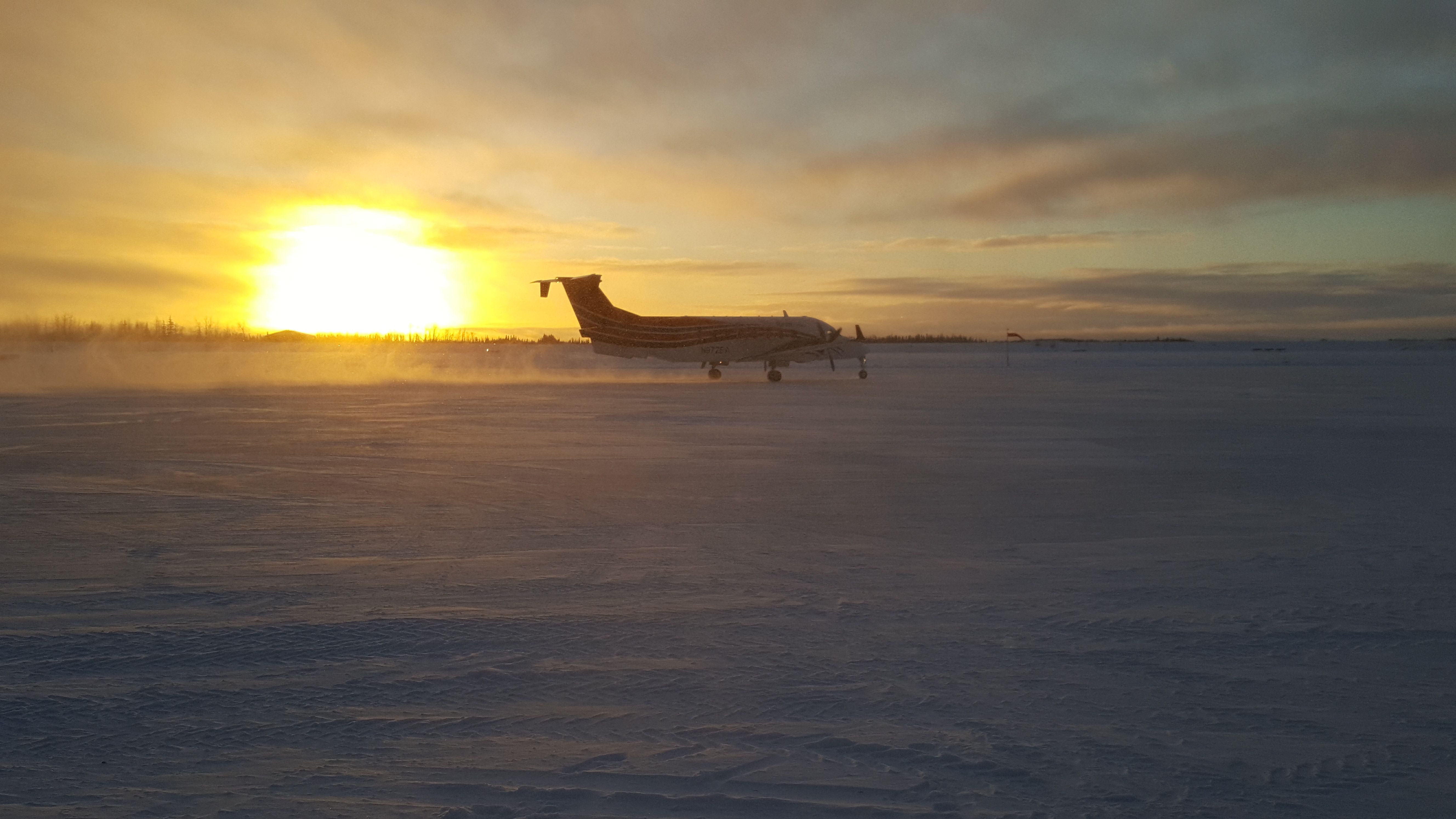 Beechcraft 1900 (N972EA) - 972 taxiing out of Galena