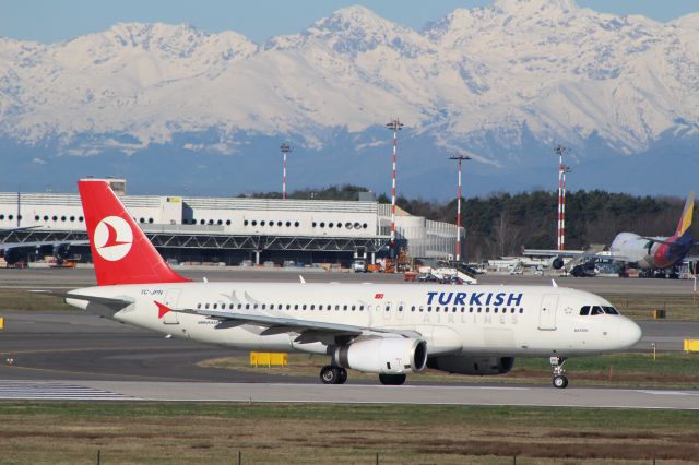 Airbus A320 (TC-JPN)