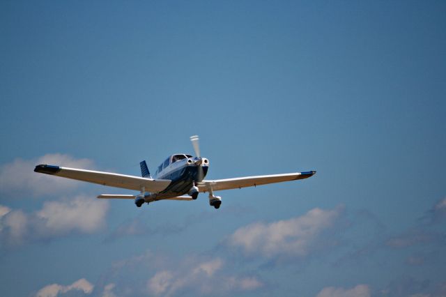 Piper Cherokee (N724CA) - South Shore Flying Club