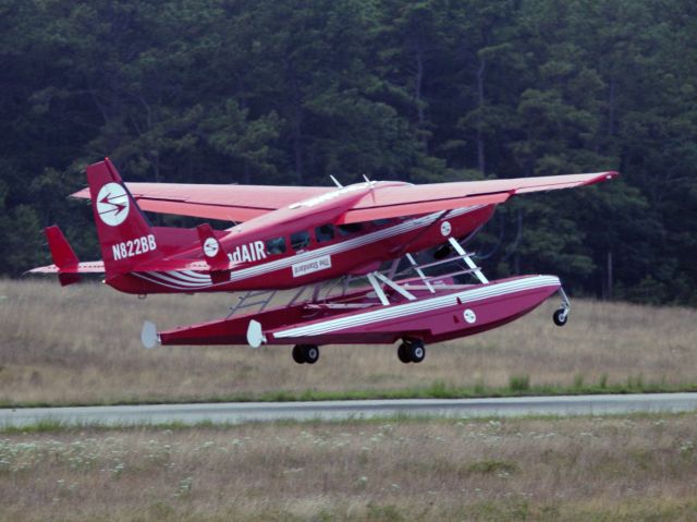 Cessna 206 Stationair (N822BB) - Take off runway 28.