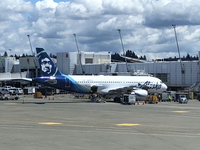 Airbus A320 (N625VA)