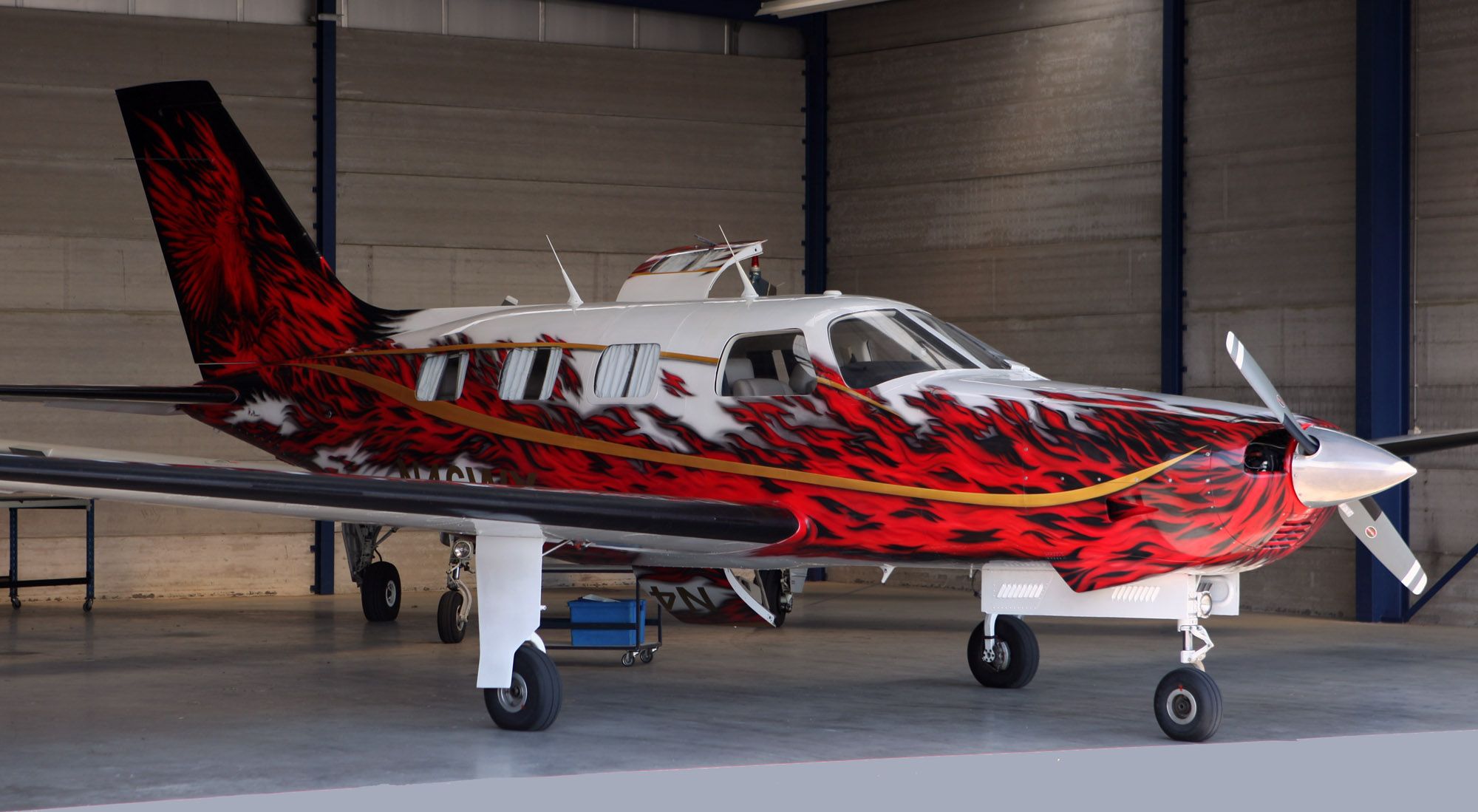 Piper Malibu Mirage (N46WX) - Were is a fire-extinguisher?????
