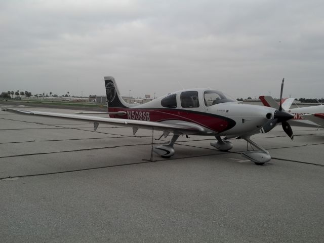 Cirrus SR-22 (N508SB)