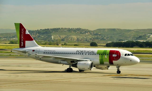 Airbus A319 (CS-TTS) - TAP - Air Portugal Airbus A319-112 CS-TTS in Madrid 