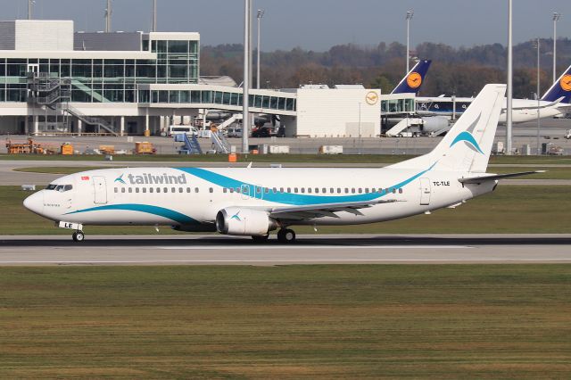 BOEING 737-400 (TC-TLE)