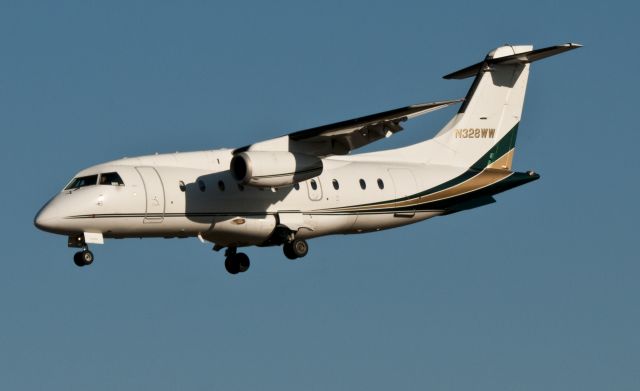 Fairchild Dornier 328JET (N328WW) - Approach to 33R.