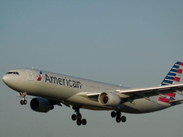 Airbus A330-300 (N276AY)