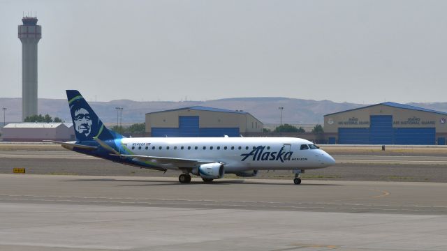 Embraer 175 (N646QX) - Alaska Airlines Embraer ERJ-175LR N646QX in Boise