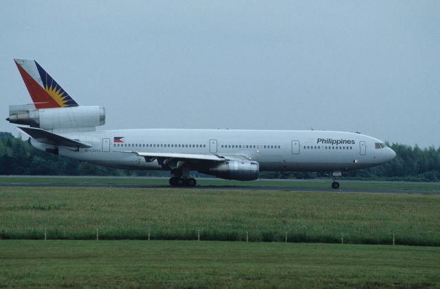 McDonnell Douglas DC-10 (RP-C2003) - Departure at Narita Intl Airport Rwy16 on 1990/06/10