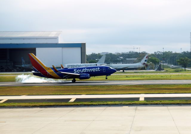 Boeing 737-700 (N736SA) - KTPA Terminal