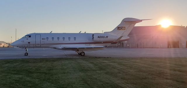 PEREGRINE PJ-3 Falcon (N200JB) - Early departure