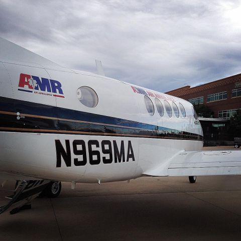 Beechcraft Super King Air 200 (N969MA)