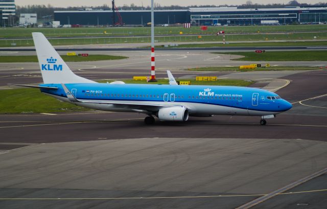 Boeing 737-700 (PH-BCH) - KLM B737-8K2 cn62579 13-04-2022