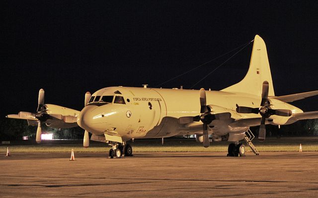 — — - portuguese air force p-3c orion 14809 at shannon 24/4/19.