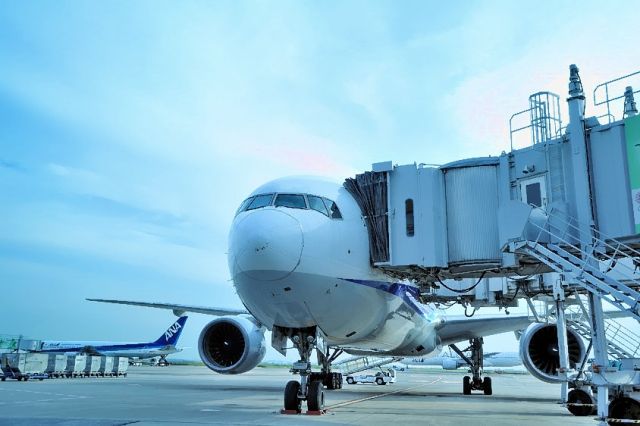 BOEING 767-300 —