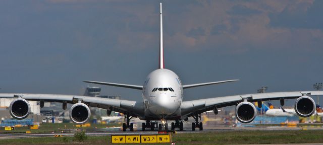 Airbus A380-800 (A6-EOB) - Hello Spotter