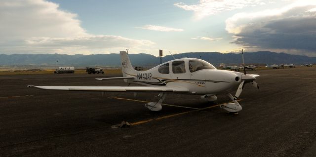 Cirrus SR-22 (N443AP)