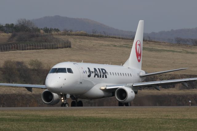 Embraer 170/175 (JA211J) - 16 April 2016:HKD-ITM