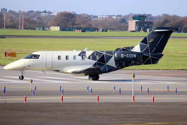 Pilatus PC-24 (D-COIN) - Platoon Aviation Pilatus PC-24 lining up to depart rwy 25 on 26-Nov-24 heading for LEIB as PTN72N.