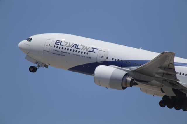 Boeing 777-200 (4X-ECC)