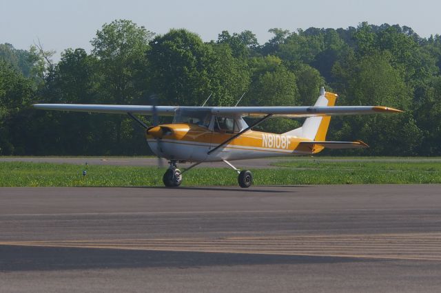 Cessna Commuter (N8108F)