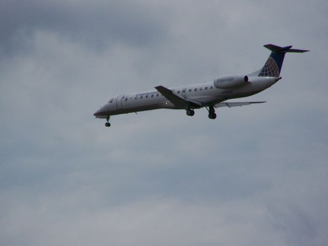 Embraer ERJ-145 (N14960)