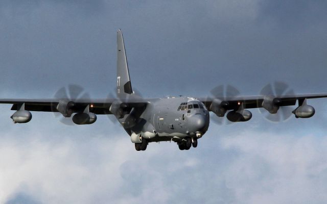 Lockheed C-130 Hercules (09-5709) - usaf hc-130j 09-5709 about to land at shannon this evening 27/5/15.