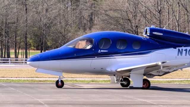 Cirrus Vision SF50 (N105LK)