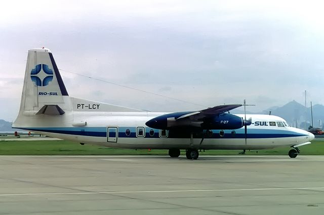 FAIRCHILD HILLER FH-227 (PT-LCY)