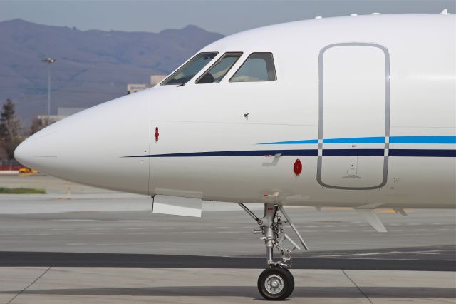 Dassault Falcon 900 (N110EX)