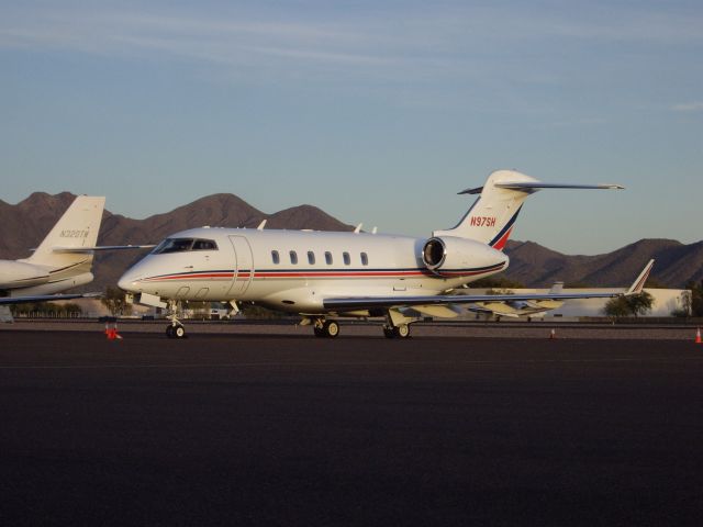 Bombardier Challenger 300 (N97SH)