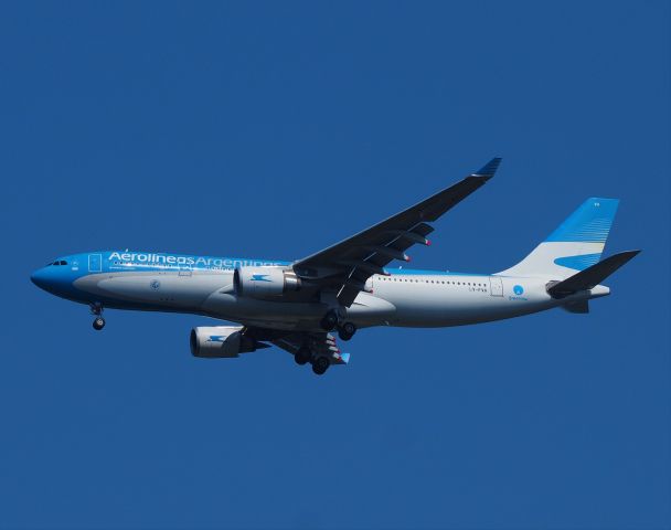 Airbus A330-300 (LV-FVH) - Landing after repositioning from JFK for UNGA 2022