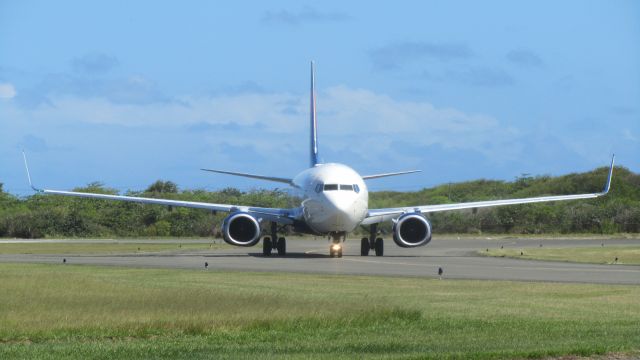 Boeing 737-900 (N833DN)