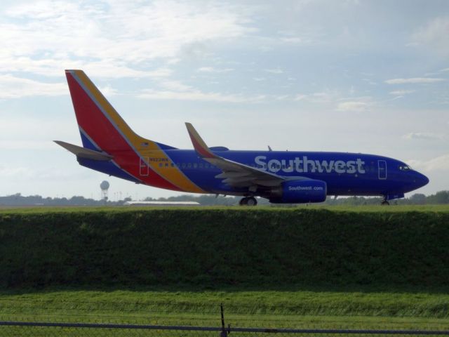 Boeing 737-700 (N923WN)